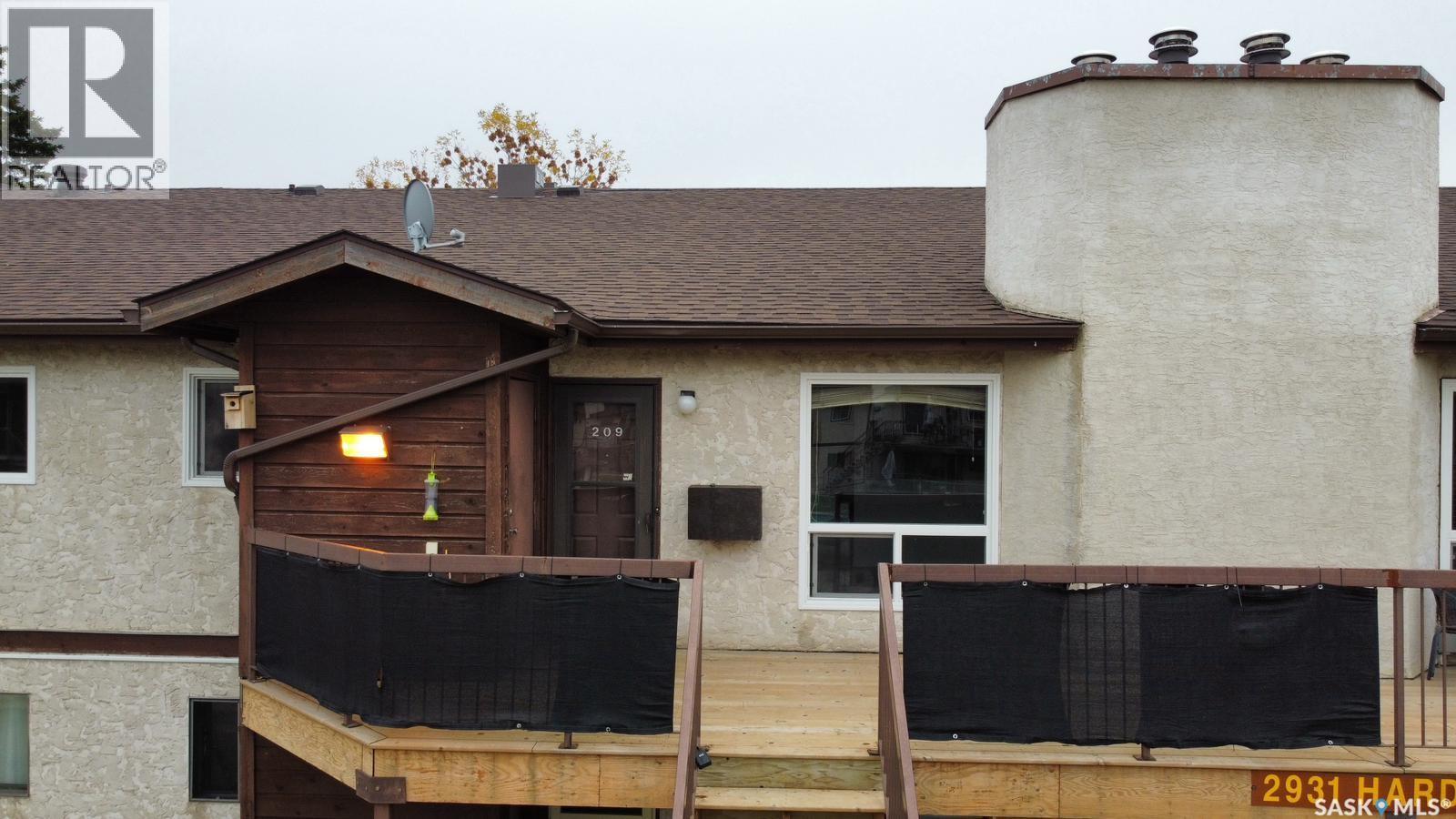 209 2931 Harding Street, Regina, Saskatchewan  S4V 1B9 - Photo 2 - SK021120
