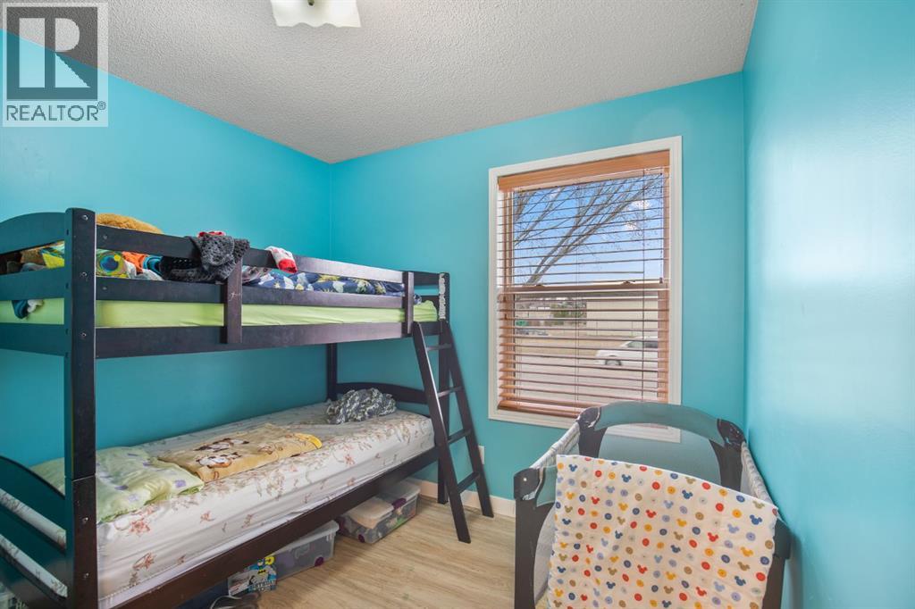 5203 42 Street, Innisfail, Alberta  T4G 1K3 - Photo 15 - A2229707