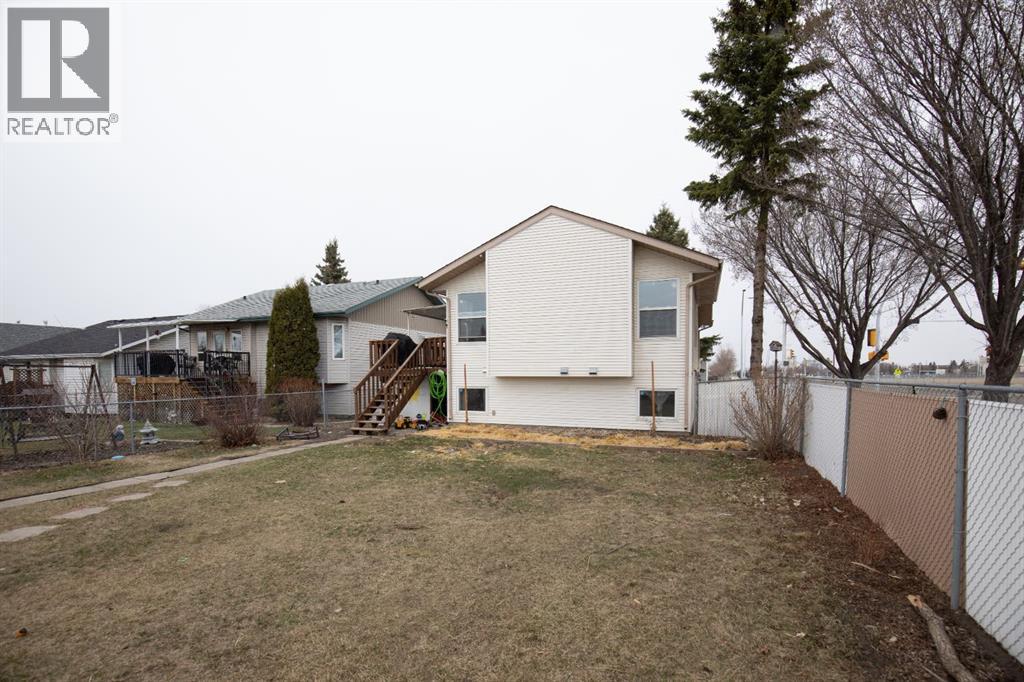 5203 42 Street, Innisfail, Alberta  T4G 1K3 - Photo 29 - A2229707