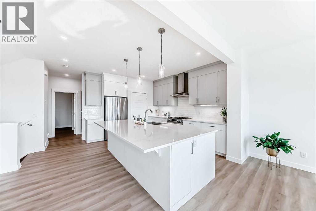 103 Creekstone Park Sw, Calgary, Alberta  T2X 5E5 - Photo 3 - A2255106