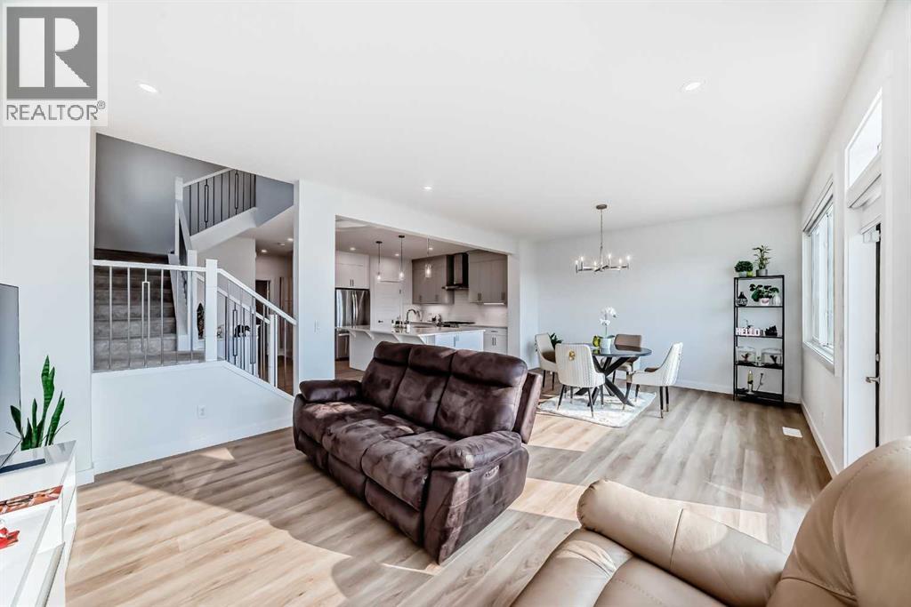 103 Creekstone Park Sw, Calgary, Alberta  T2X 5E5 - Photo 8 - A2255106