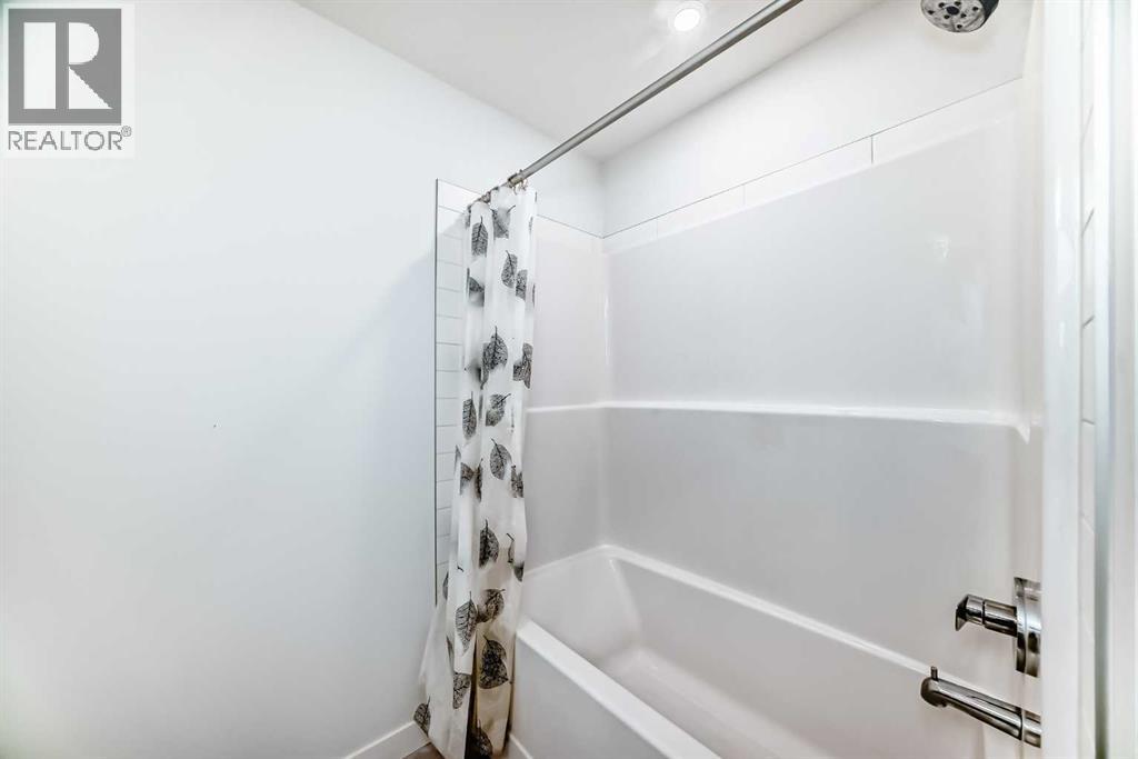 103 Creekstone Park Sw, Calgary, Alberta  T2X 5E5 - Photo 35 - A2255106