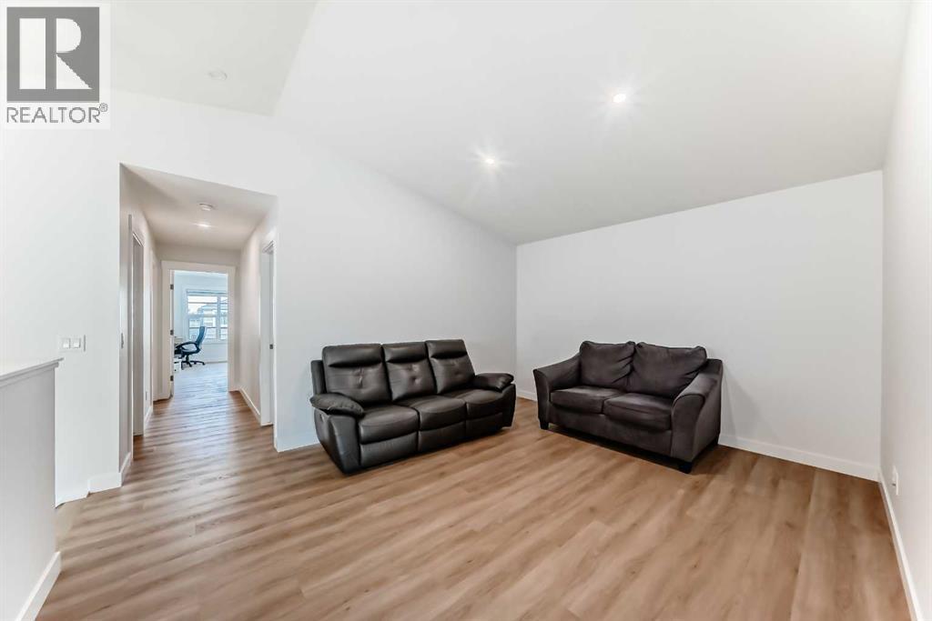 103 Creekstone Park Sw, Calgary, Alberta  T2X 5E5 - Photo 20 - A2255106