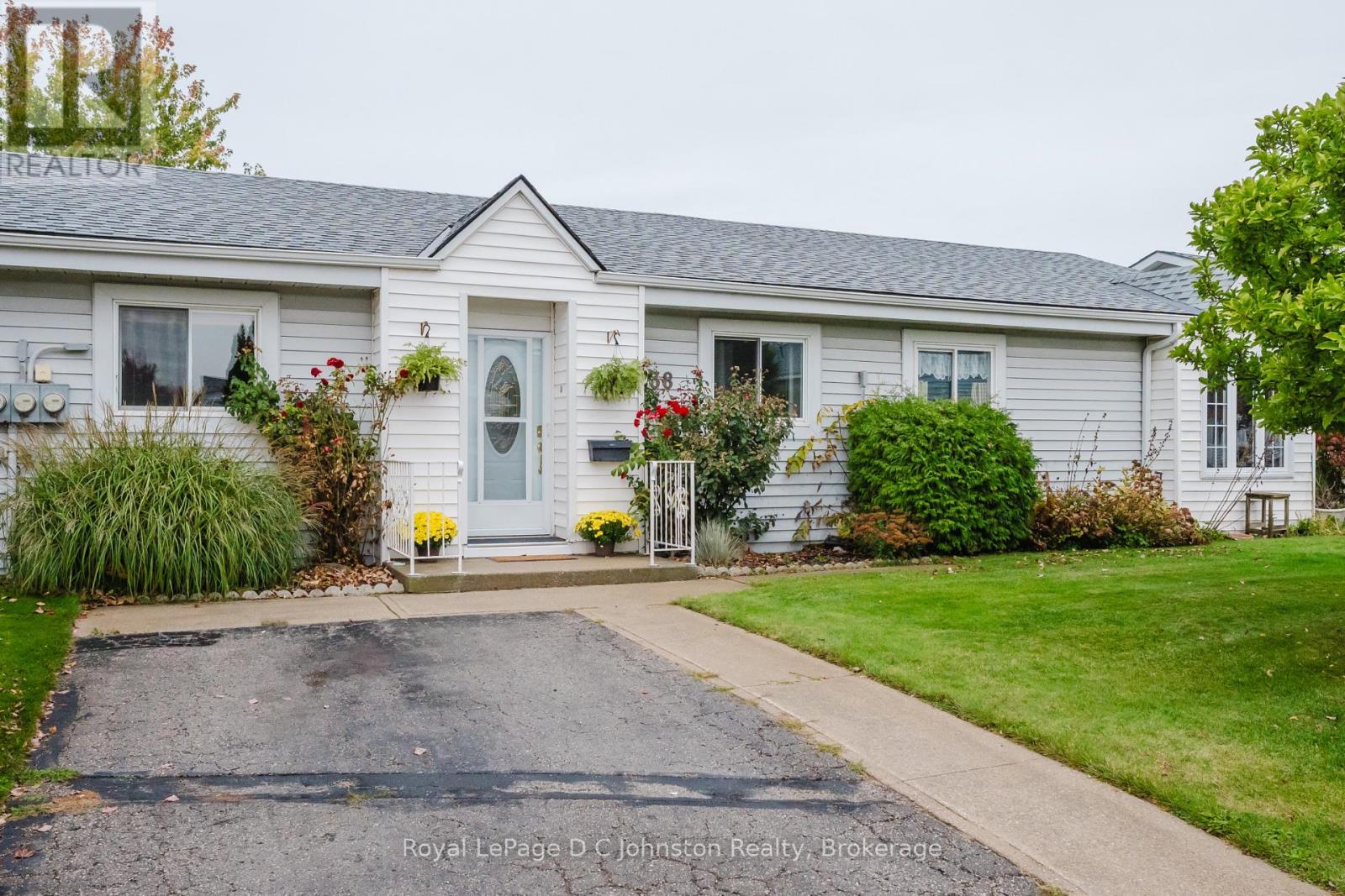 38 - 303 Waterloo Street, Saugeen Shores, Ontario  N0H 2C1 - Photo 29 - X12469650
