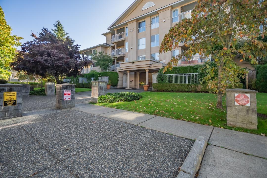 203 13733 74 Avenue, Surrey, British Columbia  V3W 1B8 - Photo 1 - R3059735