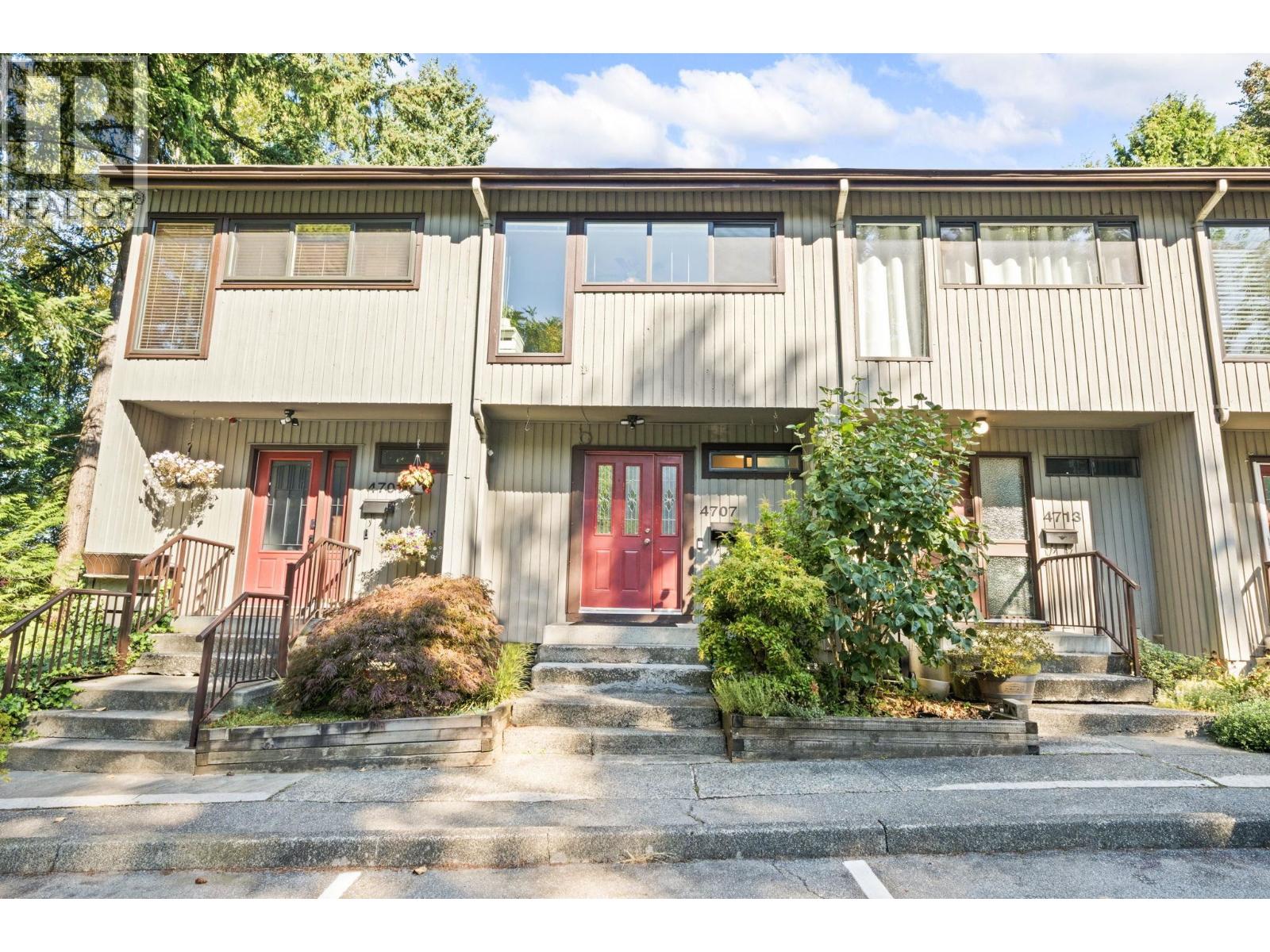4707 Cedarglen Place, Burnaby, British Columbia  V5G 4B6 - Photo 1 - R3059682