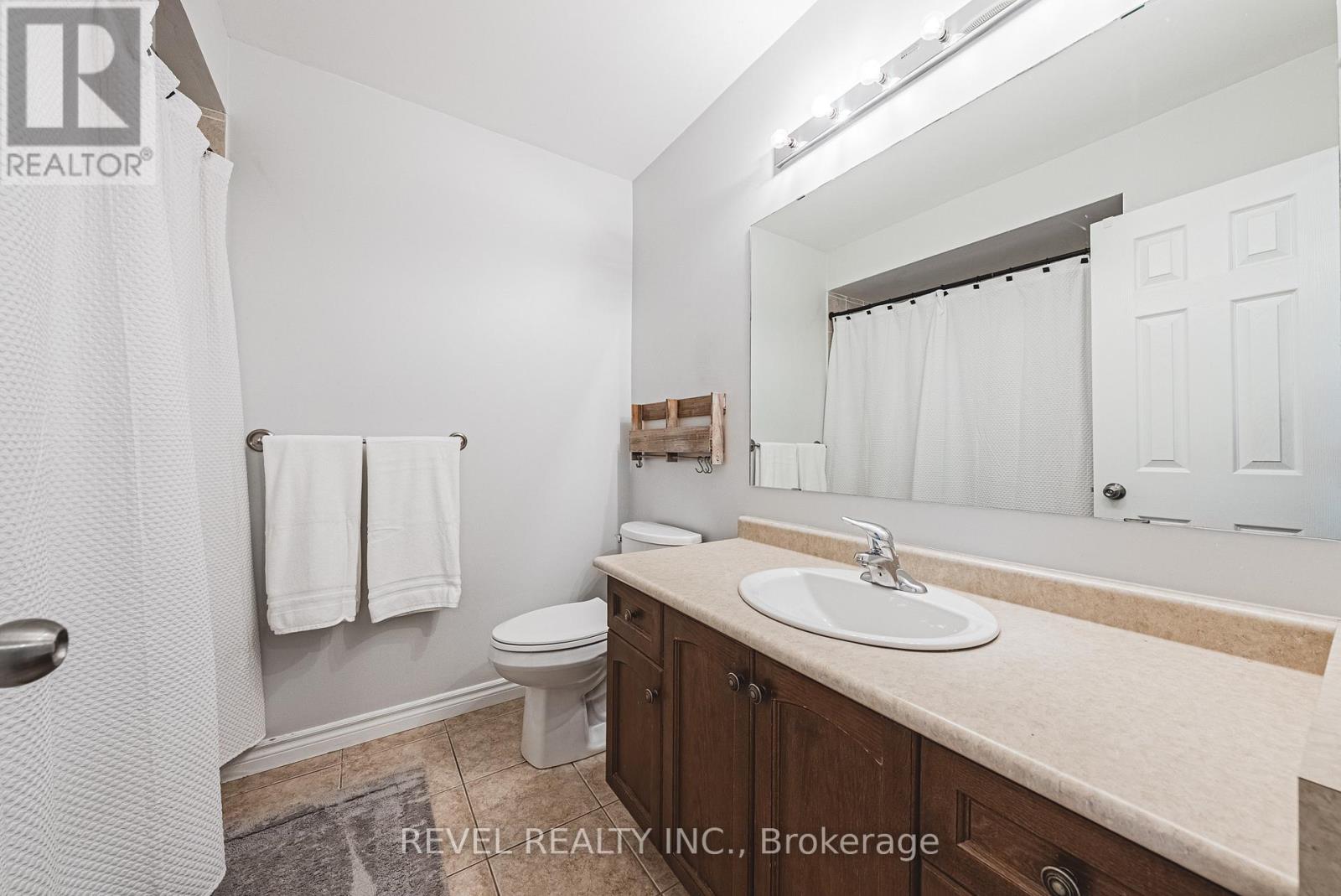 1188 Bonin Crescent, Milton, Ontario  L9T 0B1 - Photo 21 - W12469612