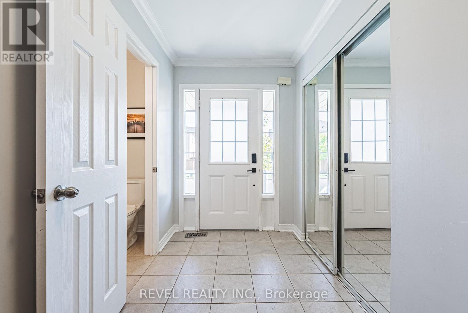 1188 Bonin Crescent, Milton, Ontario  L9T 0B1 - Photo 3 - W12469612