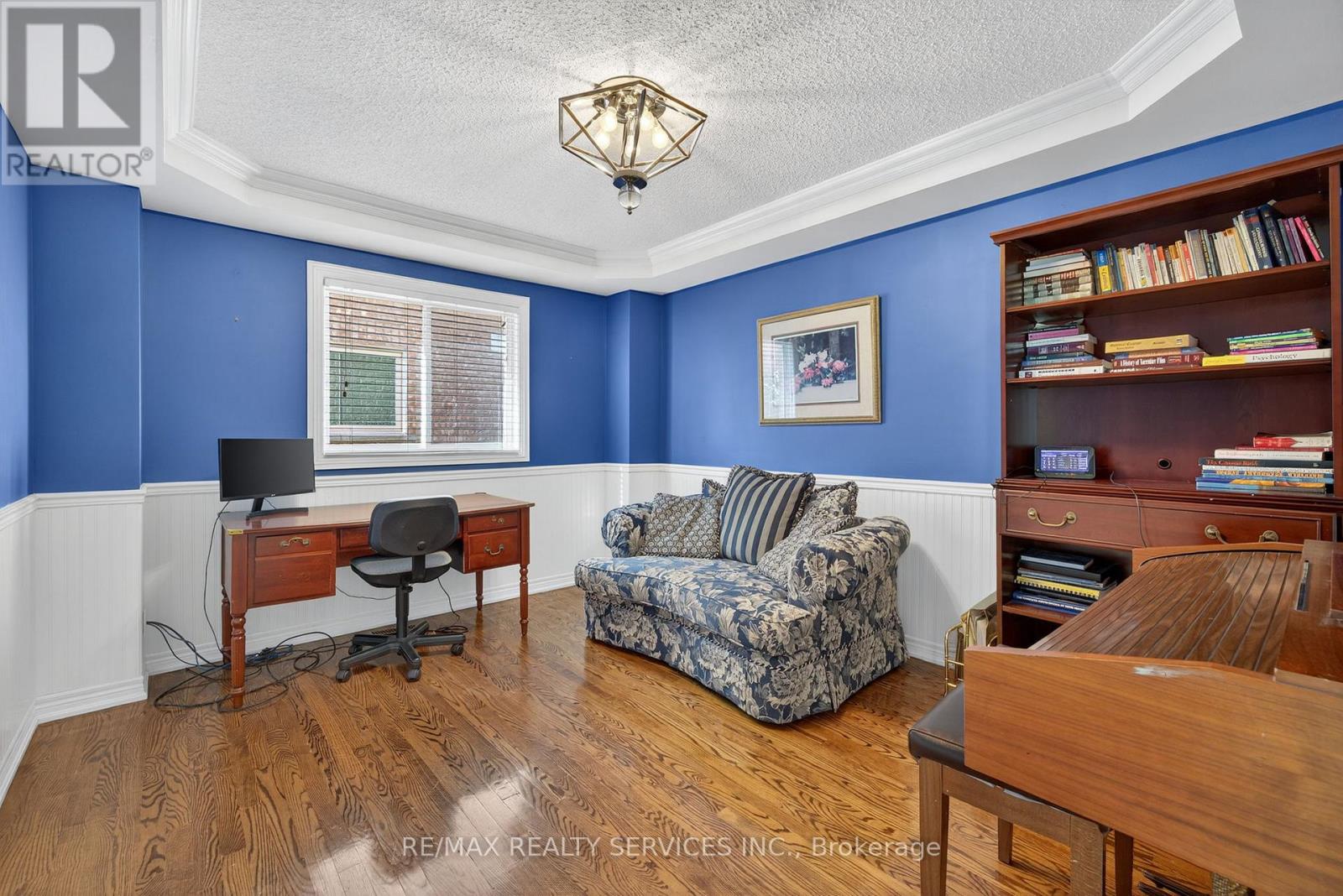 124 Royal Valley Drive, Caledon, Ontario  L7C 1A5 - Photo 14 - W12469629