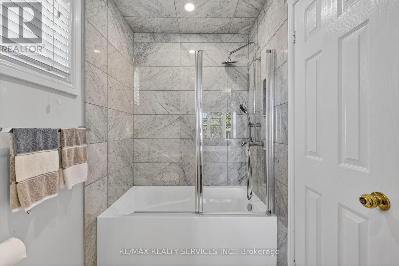 124 Royal Valley Drive, Caledon, Ontario  L7C 1A5 - Photo 27 - W12469629