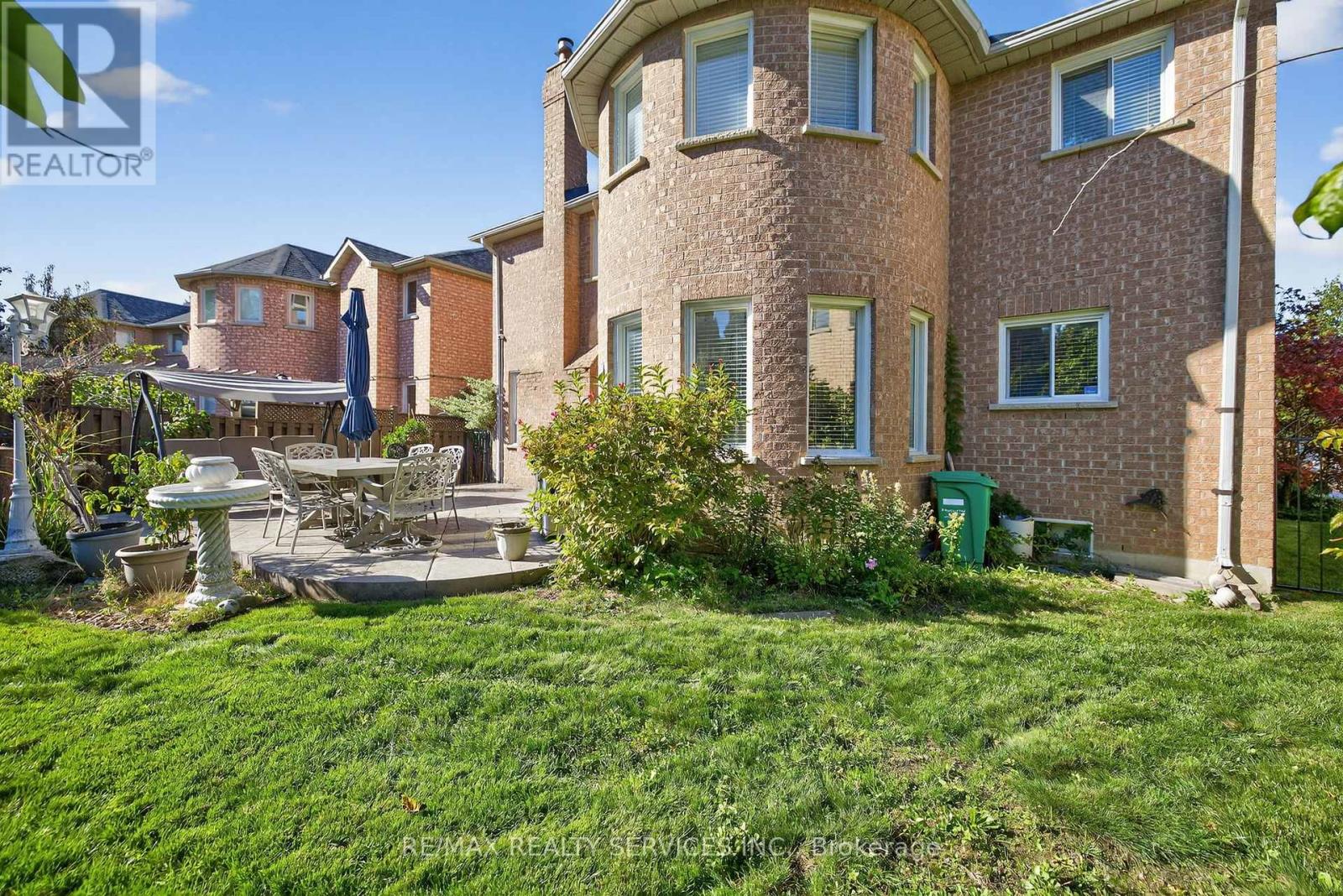 124 Royal Valley Drive, Caledon, Ontario  L7C 1A5 - Photo 46 - W12469629