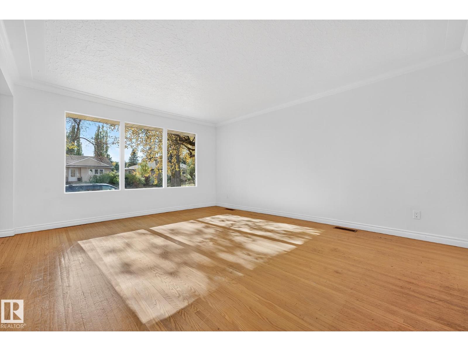 13932 117 Av Nw, Edmonton, Alberta  T5M 3J4 - Photo 17 - E4462630