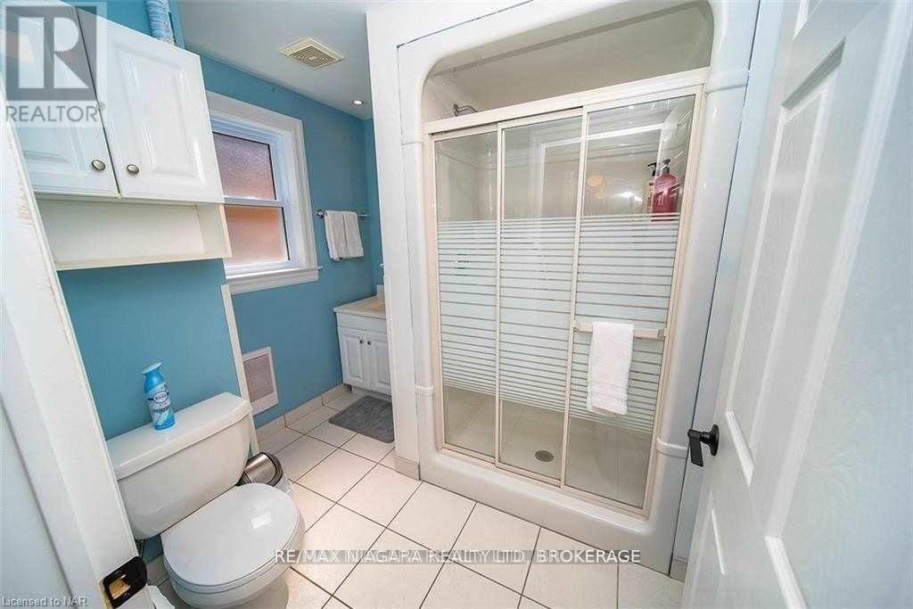 248 Lincoln Road W, Fort Erie, Ontario  L0S 1B0 - Photo 17 - X12469642