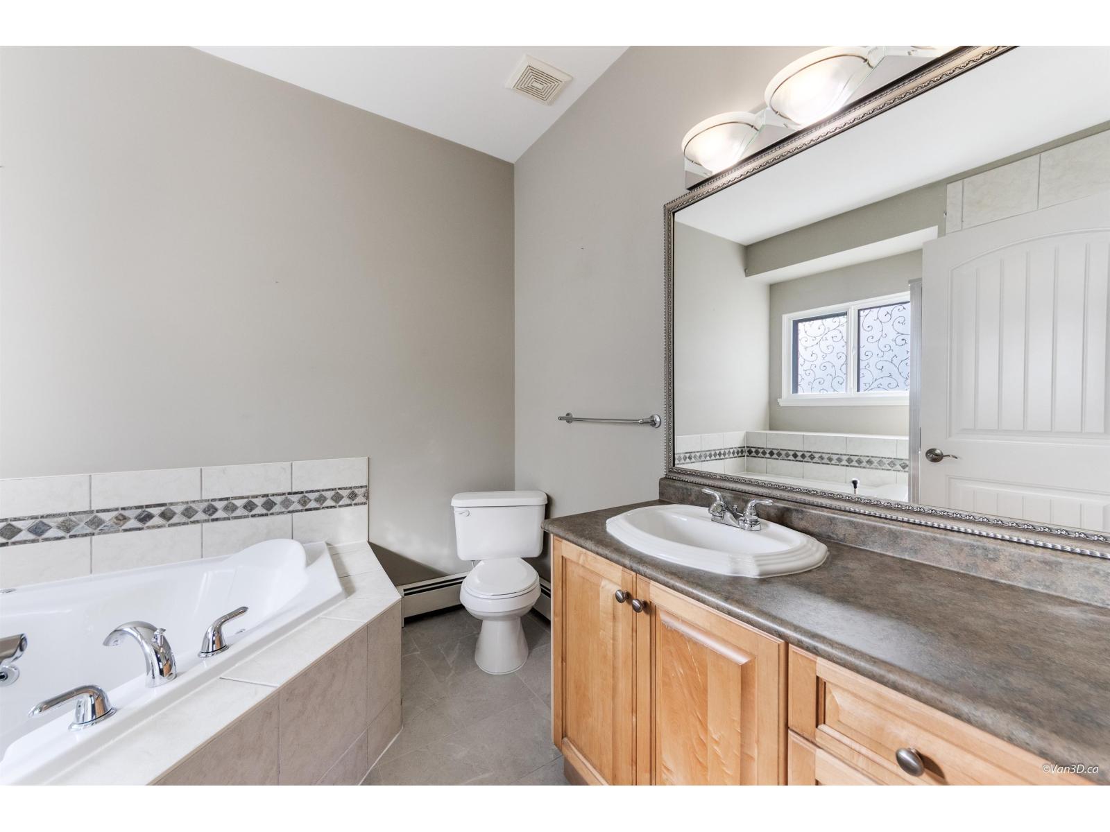 14922 102a Avenue, Surrey, British Columbia  V3R 1K9 - Photo 15 - R3059738