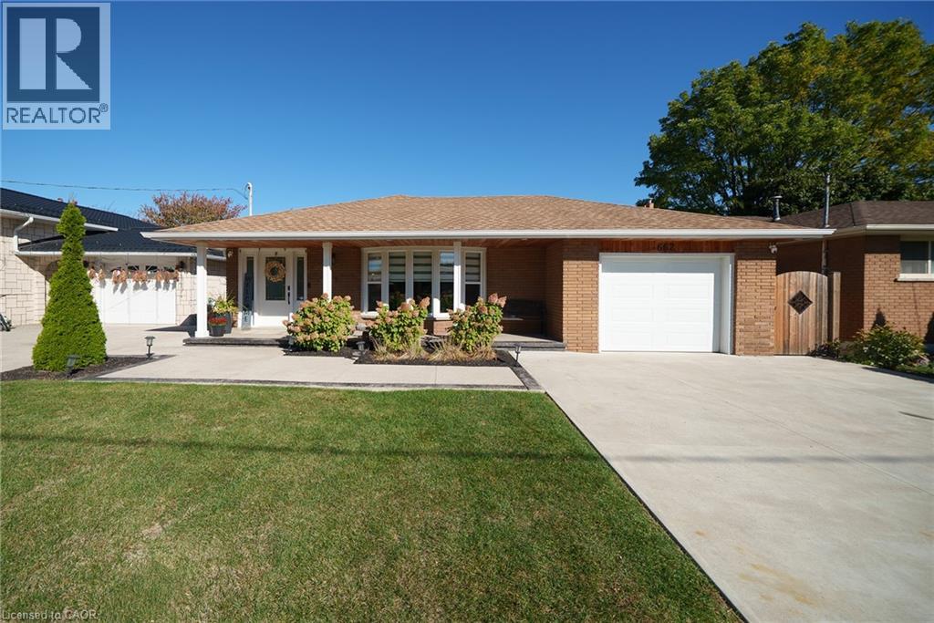 662 MOHAWK Road W, Hamilton, Ontario