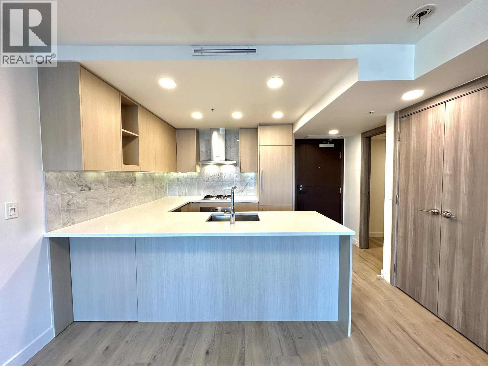 911 455 Sw Marine Drive, Vancouver, British Columbia  V5X 0H3 - Photo 2 - R3059534