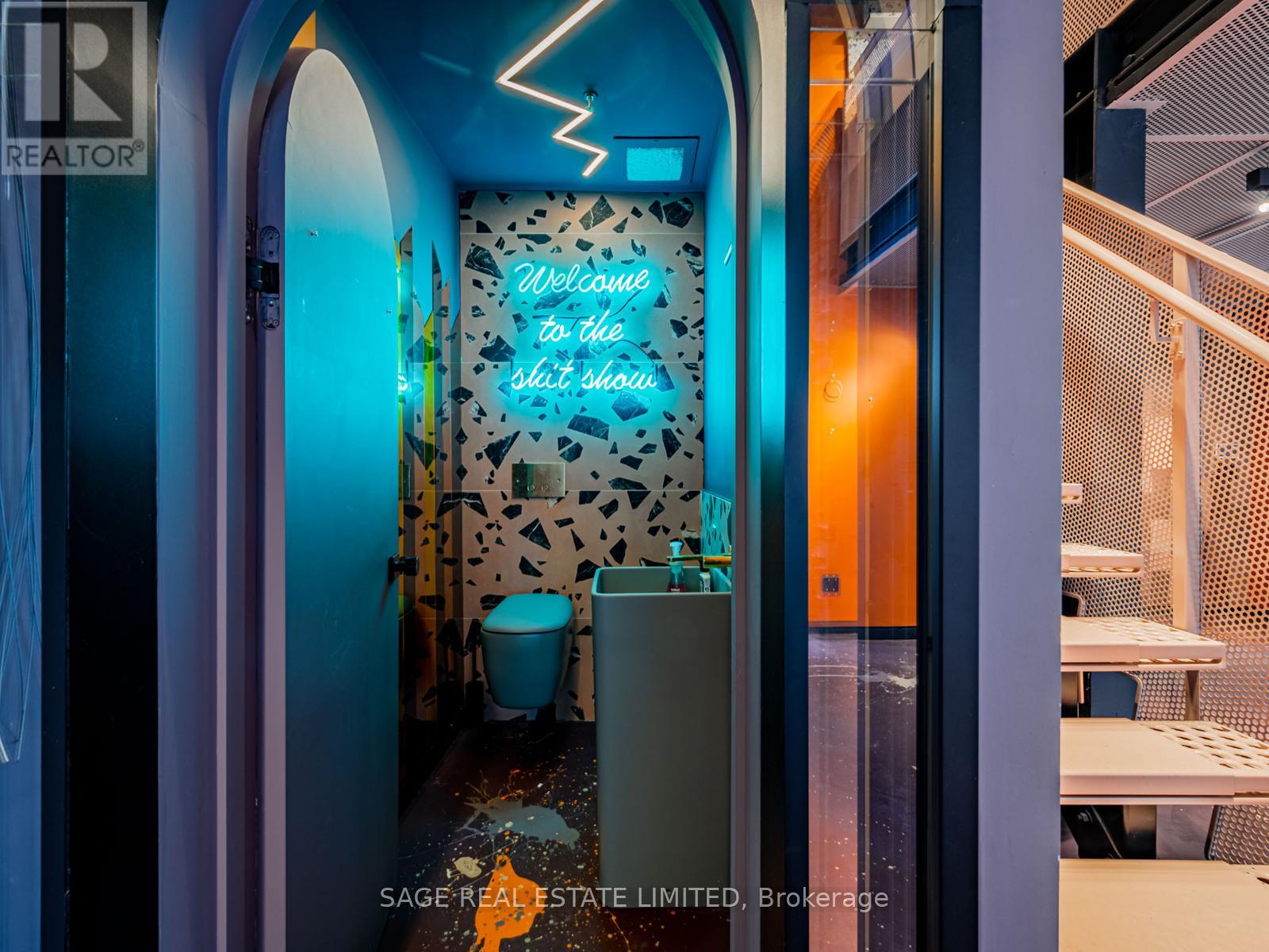 11 King Street E, Toronto, Ontario  M5E 1L4 - Photo 12 - C12468796