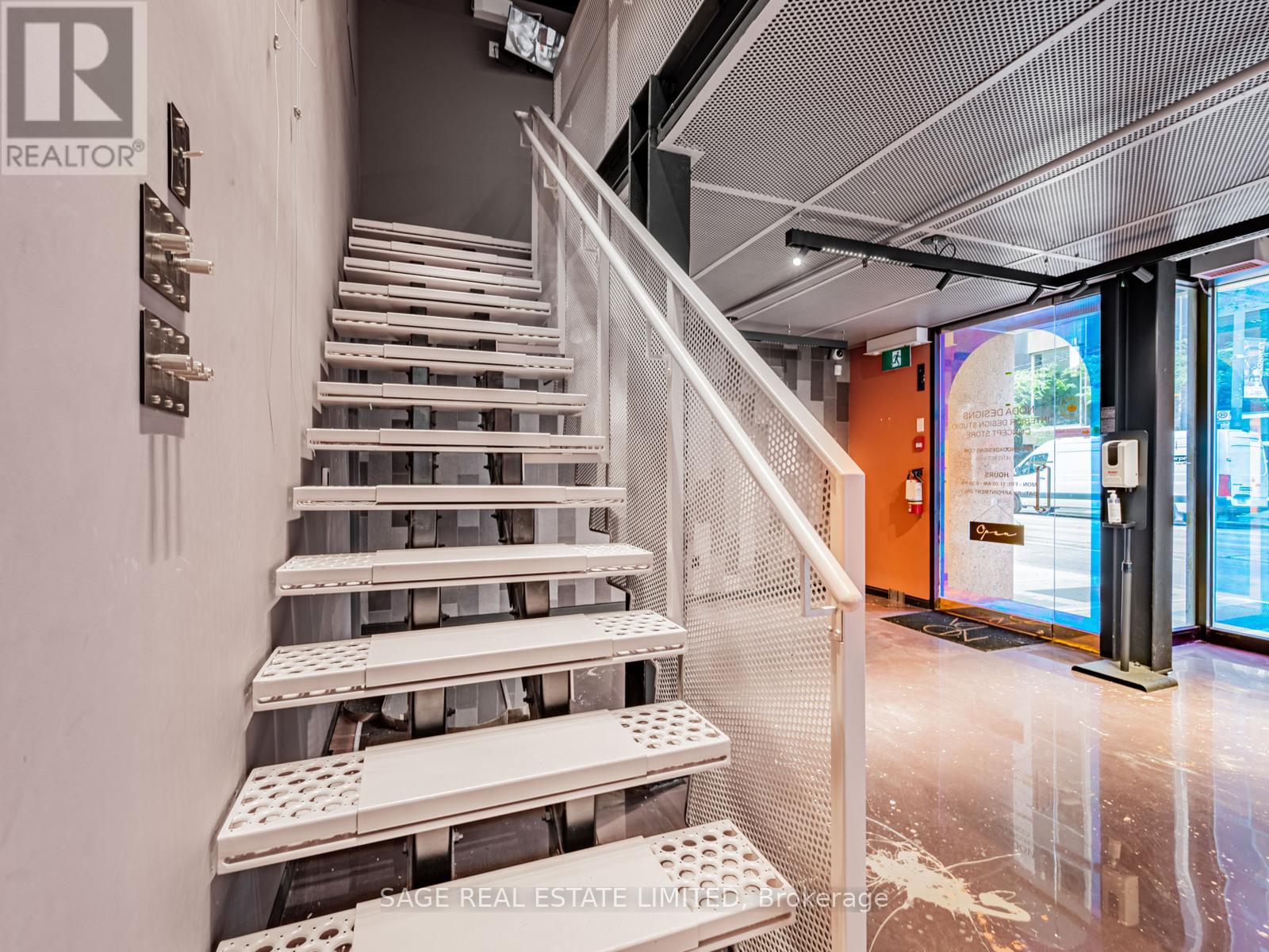 11 King Street E, Toronto, Ontario  M5E 1L4 - Photo 16 - C12468796