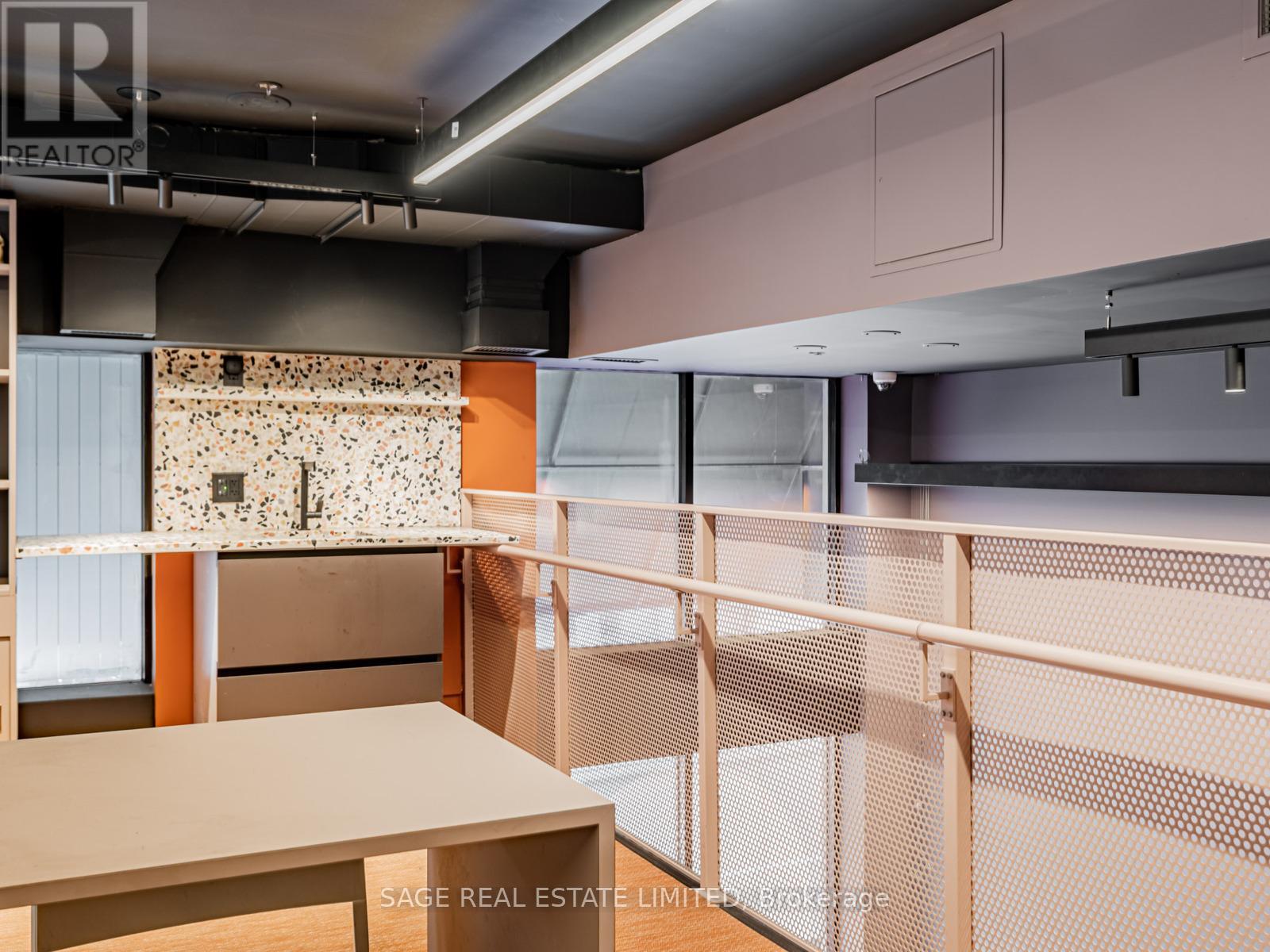 11 King Street E, Toronto, Ontario  M5E 1L4 - Photo 20 - C12468796