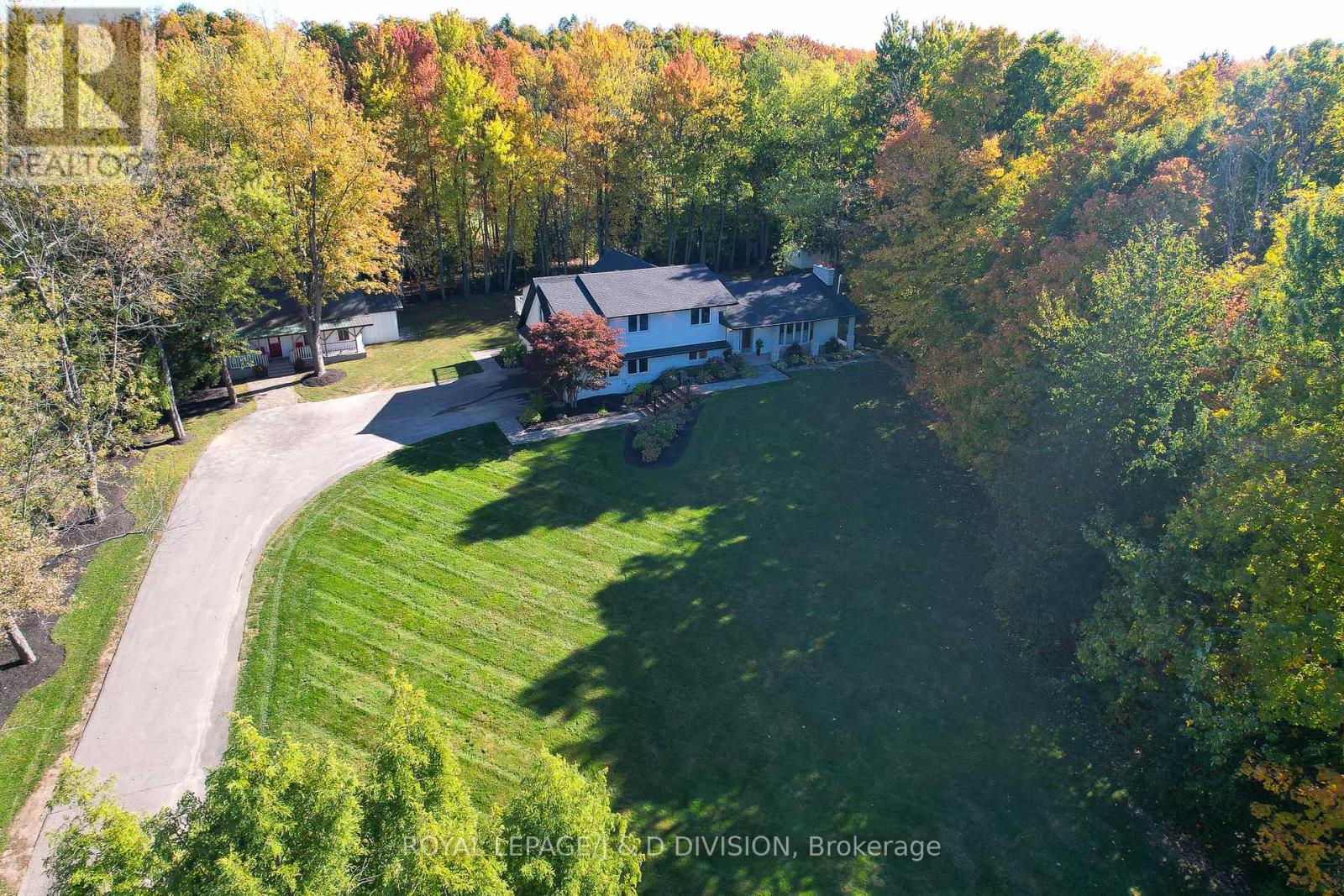2340 Britannia Road, Burlington, Ontario  L7P 0G2 - Photo 1 - W12468973