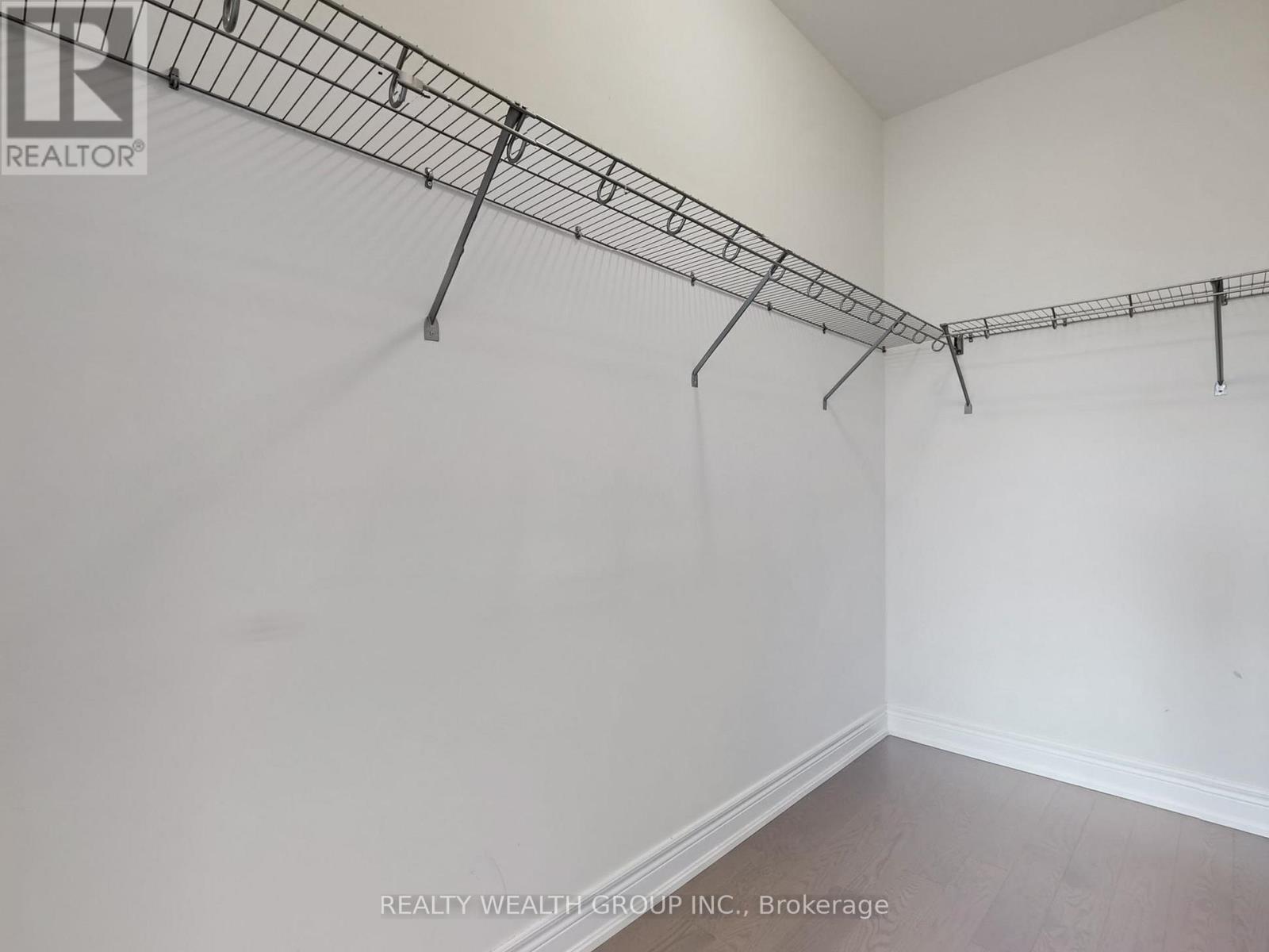 2421 Irene Crescent, Oakville, Ontario  L6H 7C5 - Photo 27 - W12469422
