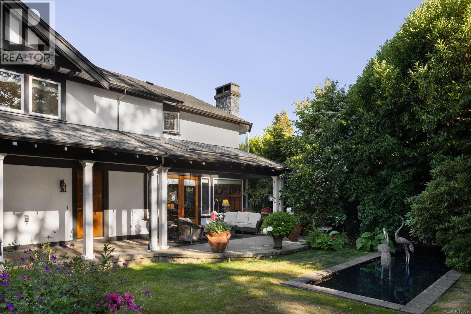 1580 Beach Dr, Oak Bay, British Columbia  V8R 6H8 - Photo 56 - 1013803