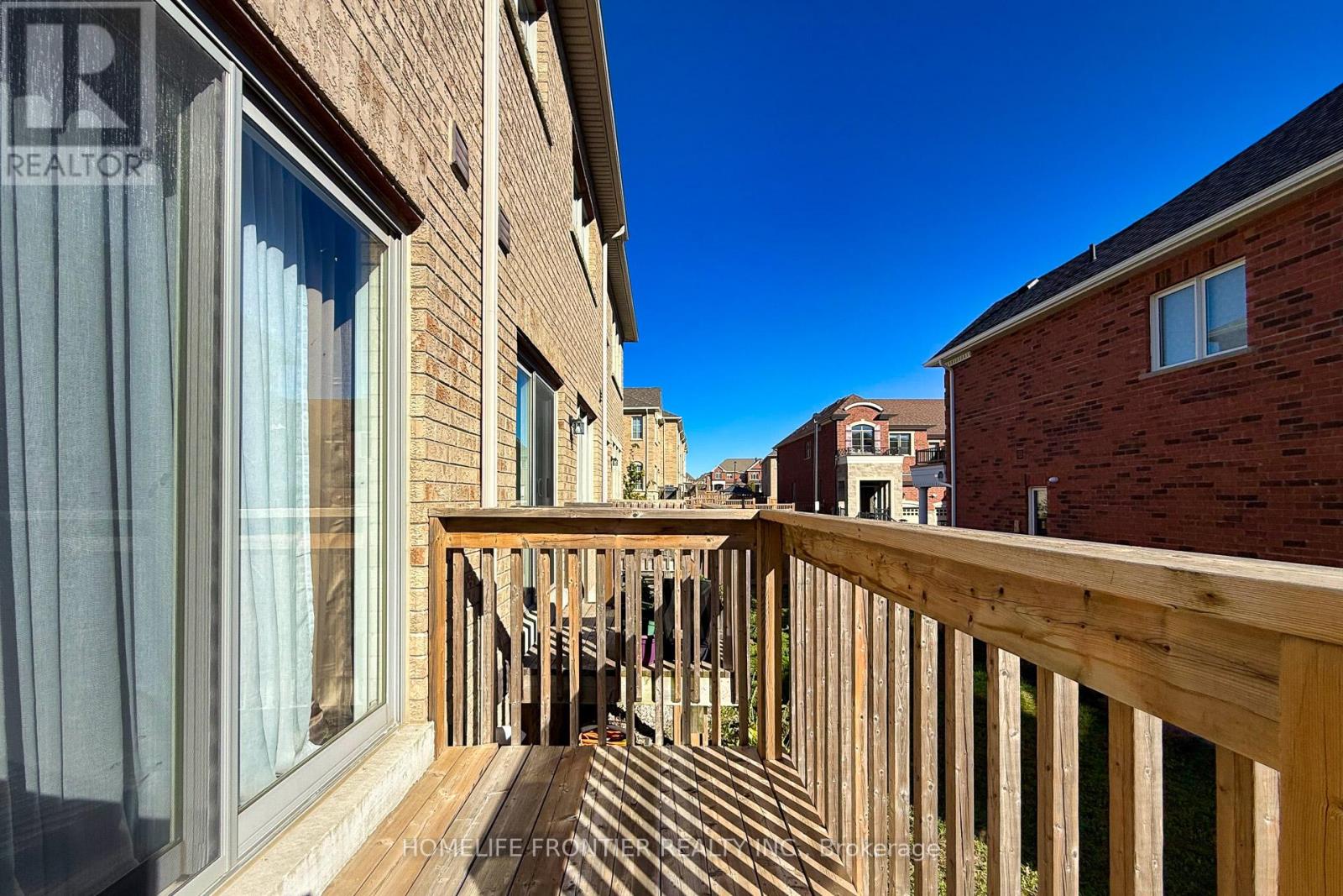 29 Bellflower Lane, Richmond Hill, Ontario  L4E 0E4 - Photo 35 - N12469646