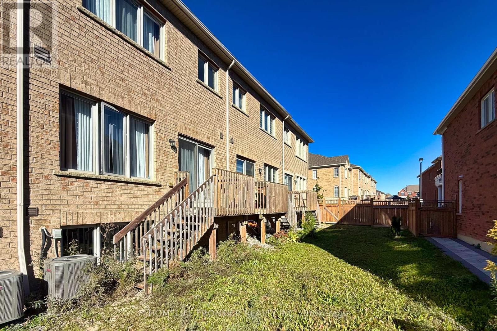 29 Bellflower Lane, Richmond Hill, Ontario  L4E 0E4 - Photo 36 - N12469646