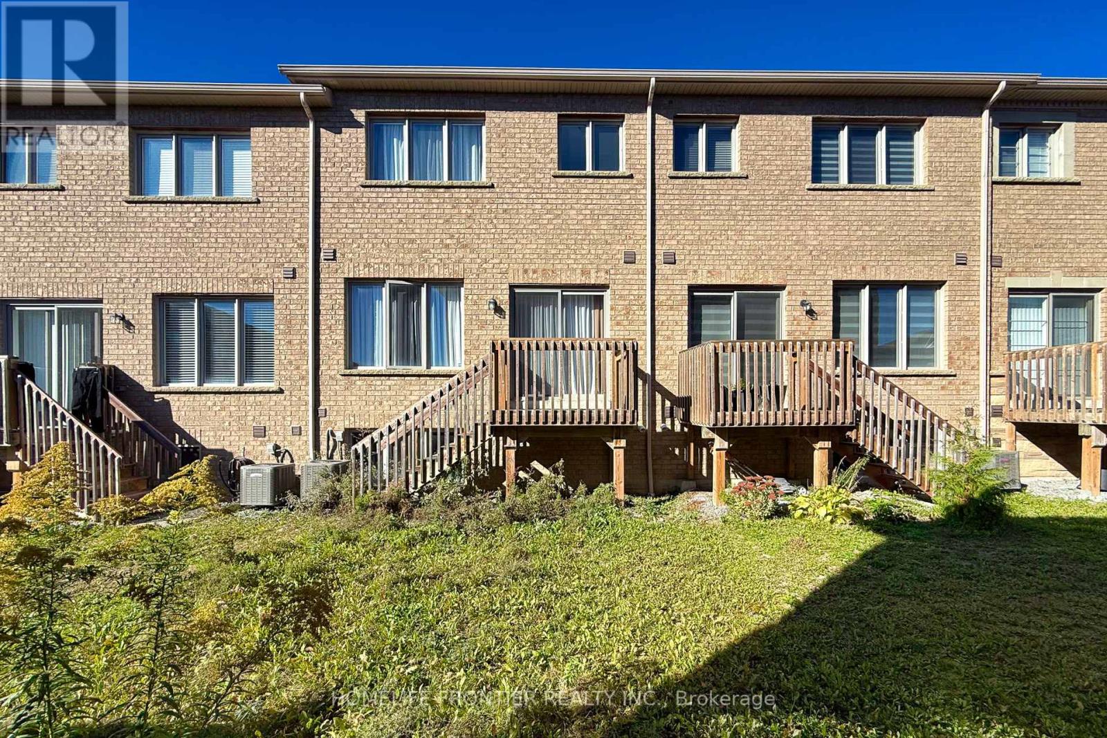 29 Bellflower Lane, Richmond Hill, Ontario  L4E 0E4 - Photo 38 - N12469646