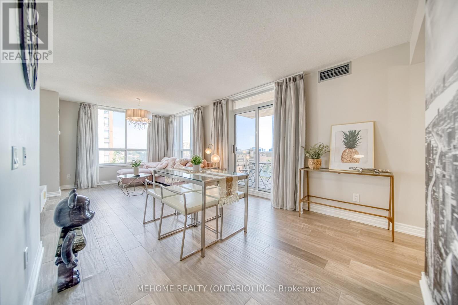 610 - 25 Times Avenue, Markham, Ontario  L3T 7X5 - Photo 4 - N12469662