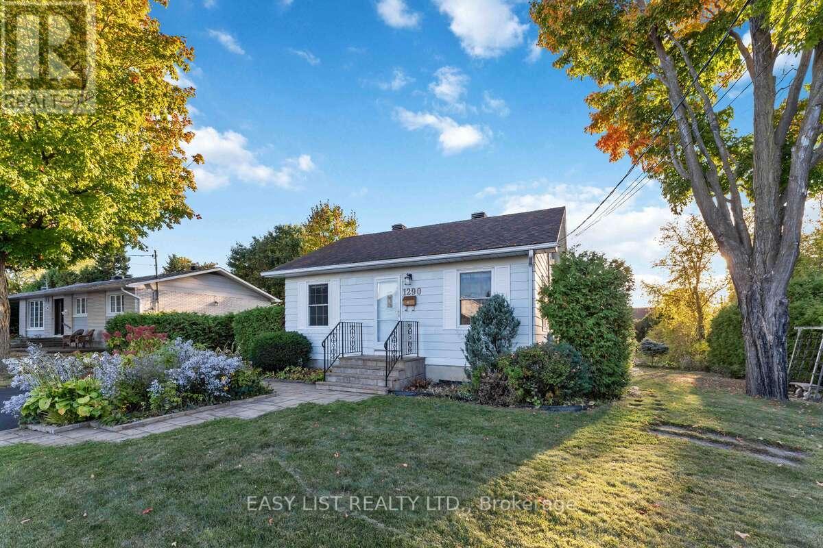 1290 St. Jean Street, Ottawa, Ontario  K1C 1N6 - Photo 2 - X12456772