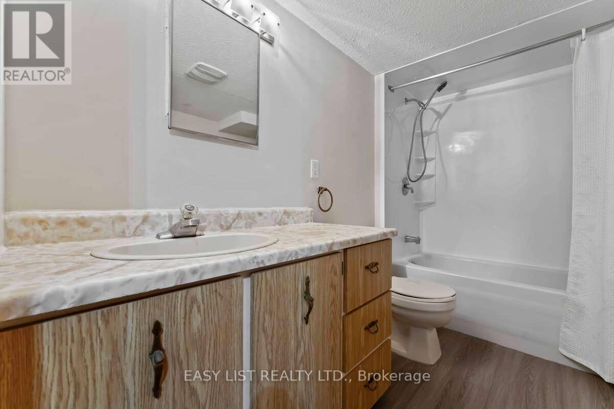 1290 St. Jean Street, Ottawa, Ontario  K1C 1N6 - Photo 21 - X12456772