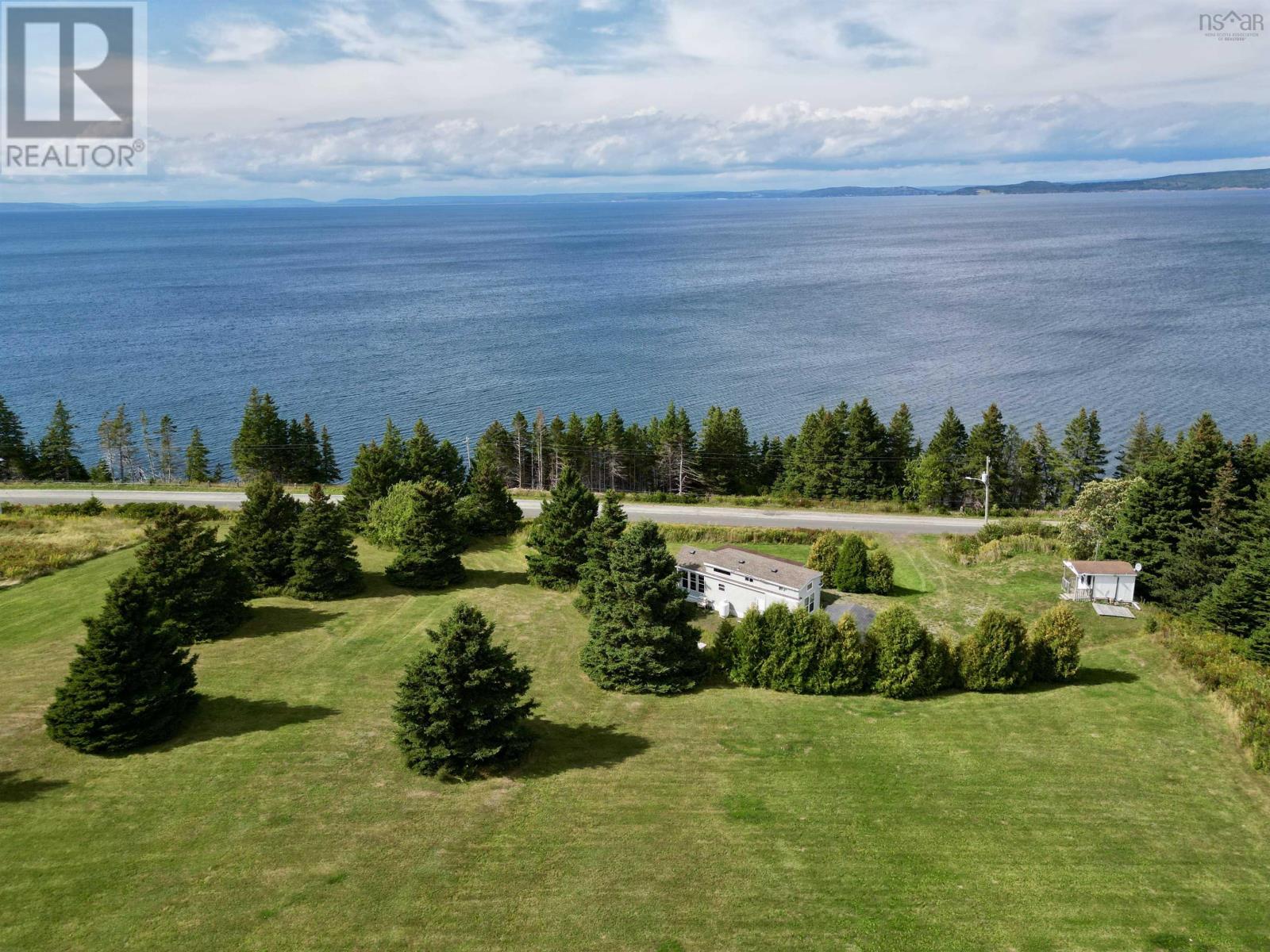 75 Lakeshore Dr., Irish Cove, Nova Scotia  B0E 3B0 - Photo 1 - 202522737