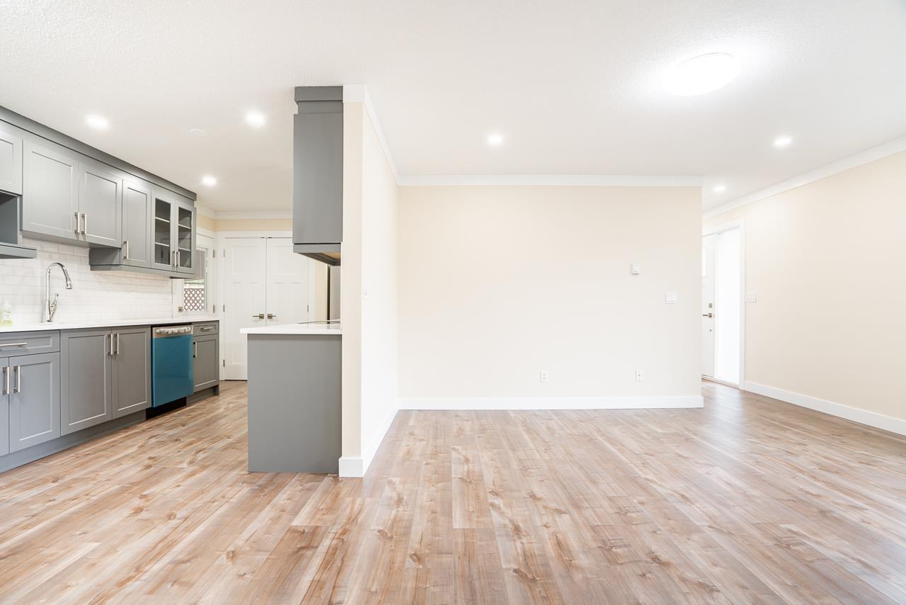 27036 28 Avenue, Langley, British Columbia  V4W 3A3 - Photo 6 - R3059466