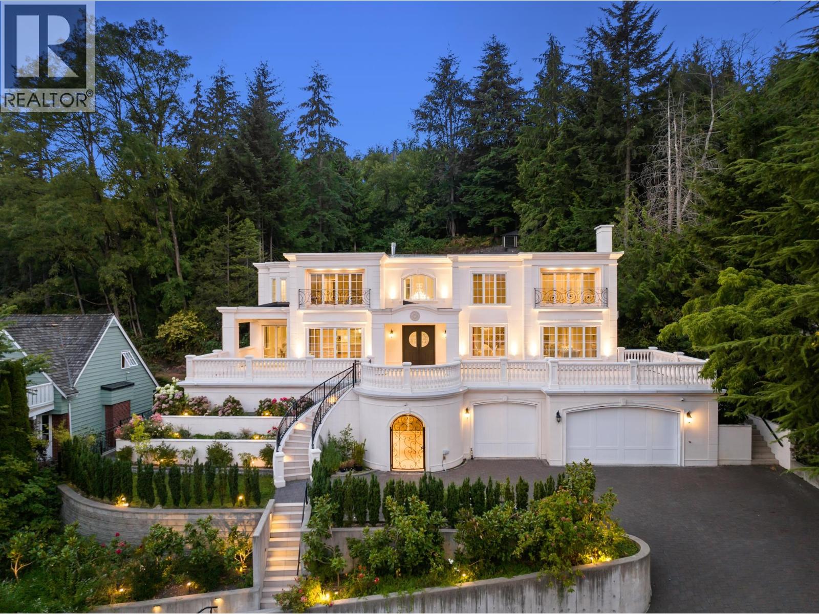 735 ST. ANDREWS ROAD, West Vancouver, British Columbia