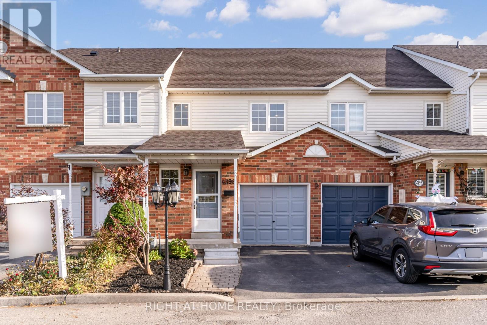 4398 FAIRVIEW STREET, Burlington, Ontario