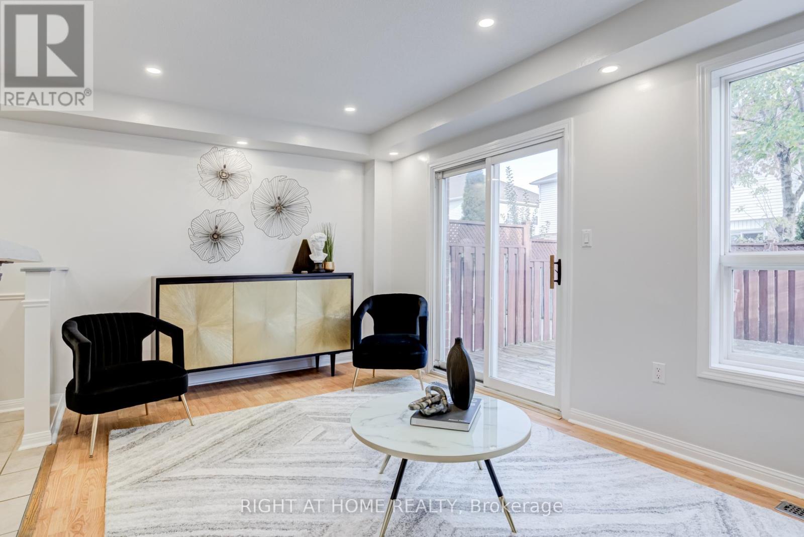4398 Fairview Street, Burlington, Ontario  L7L 6S8 - Photo 15 - W12469631