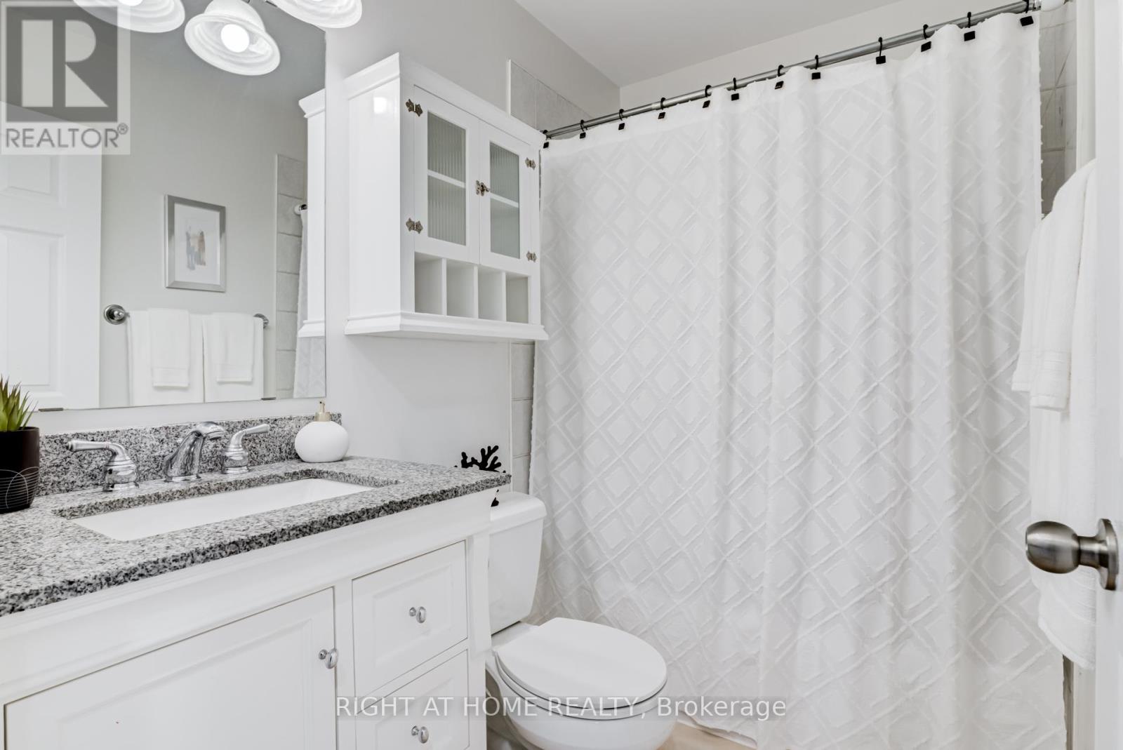 4398 Fairview Street, Burlington, Ontario  L7L 6S8 - Photo 31 - W12469631
