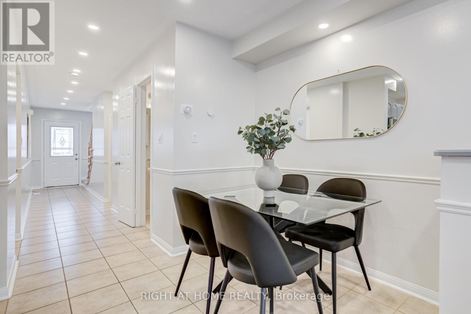4398 Fairview Street, Burlington, Ontario  L7L 6S8 - Photo 6 - W12469631