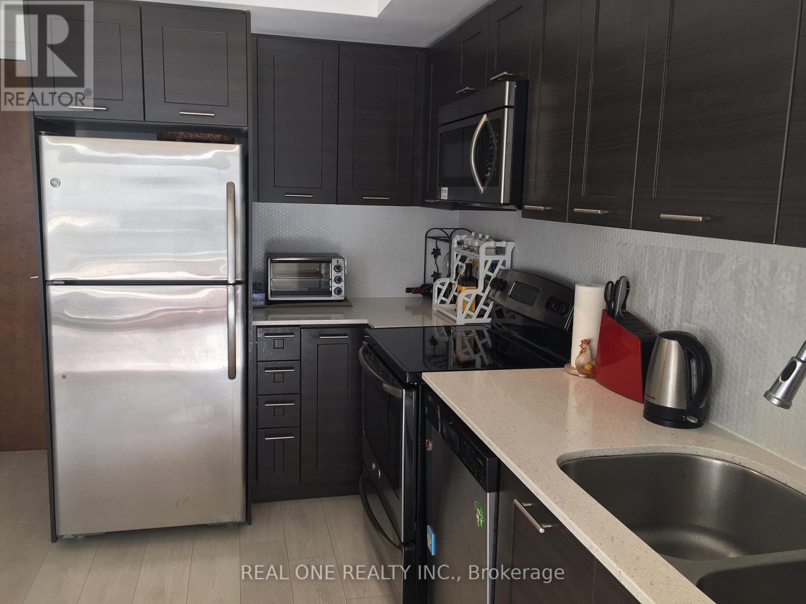 3203 - 2200 Lake Shore Boulevard W, Toronto, Ontario  M8V 1A4 - Photo 6 - W12469643