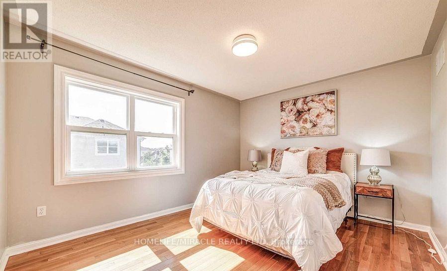 38 - 5980 Whitehorn Avenue, Mississauga, Ontario  L5A 5X2 - Photo 13 - W12469652