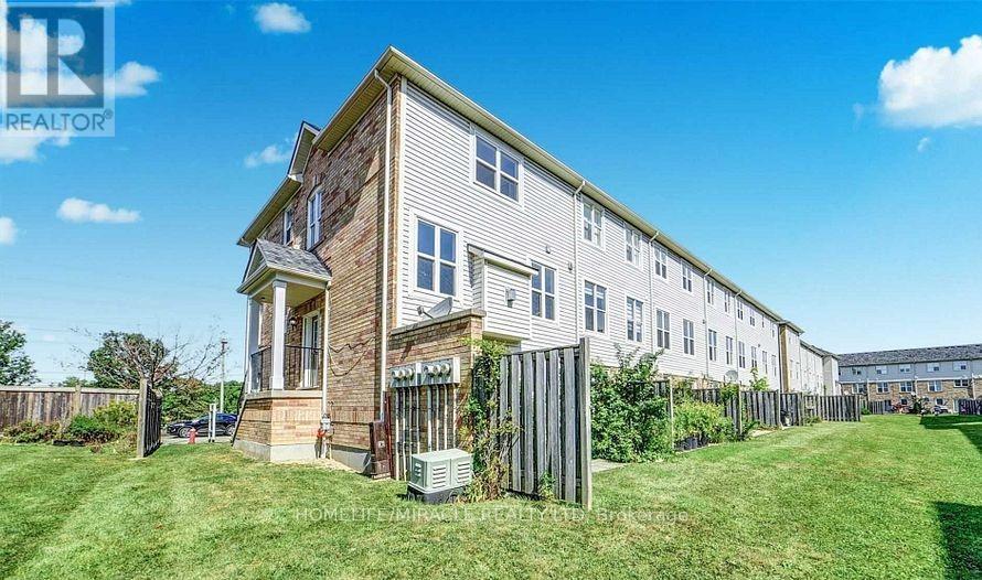 38 - 5980 Whitehorn Avenue, Mississauga, Ontario  L5A 5X2 - Photo 19 - W12469652