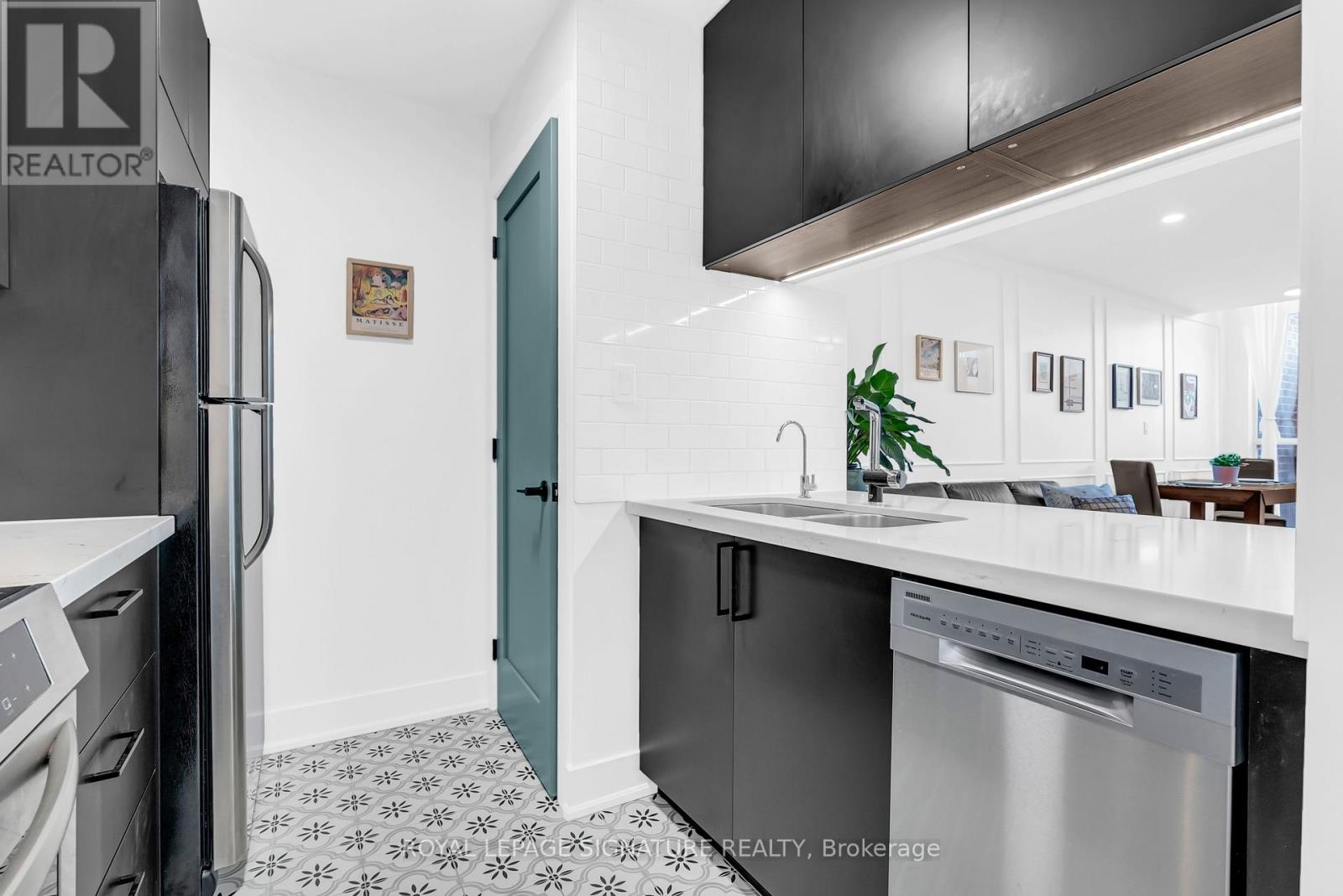 155 - 24 Southport Street, Toronto, Ontario  M6S 4Z1 - Photo 19 - W12469653