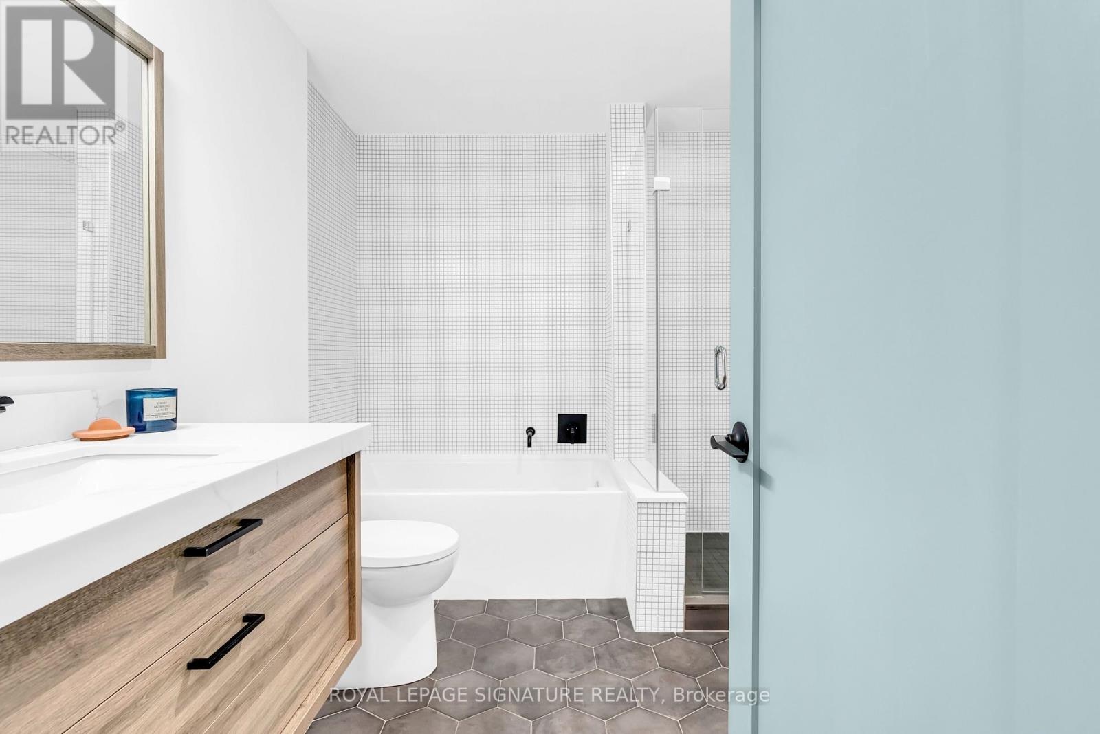 155 - 24 Southport Street, Toronto, Ontario  M6S 4Z1 - Photo 24 - W12469653