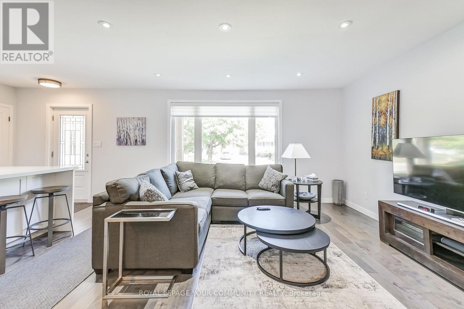 93 Gair Drive, Toronto, Ontario  M8W 4P9 - Photo 16 - W12469667