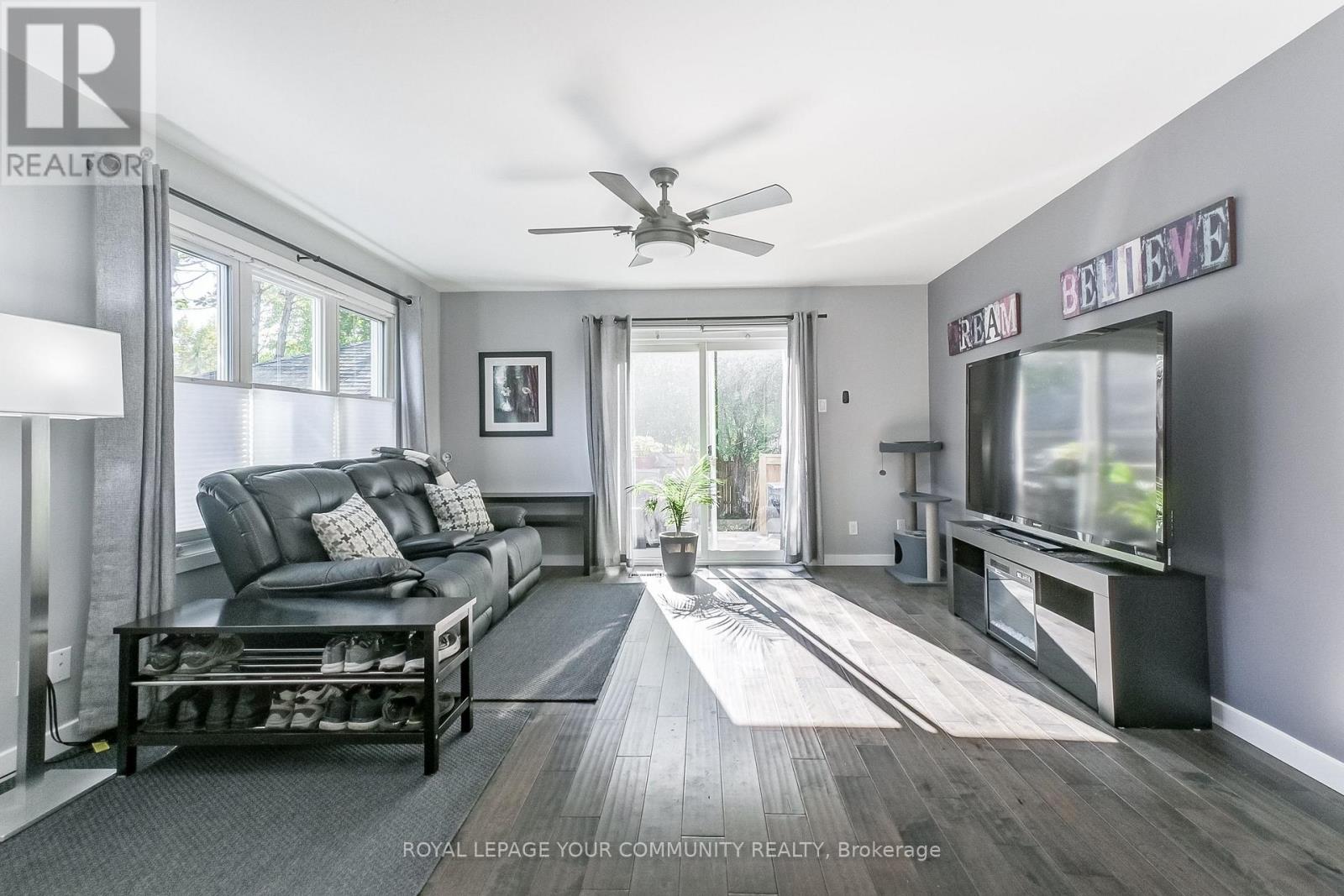 93 Gair Drive, Toronto, Ontario  M8W 4P9 - Photo 23 - W12469667