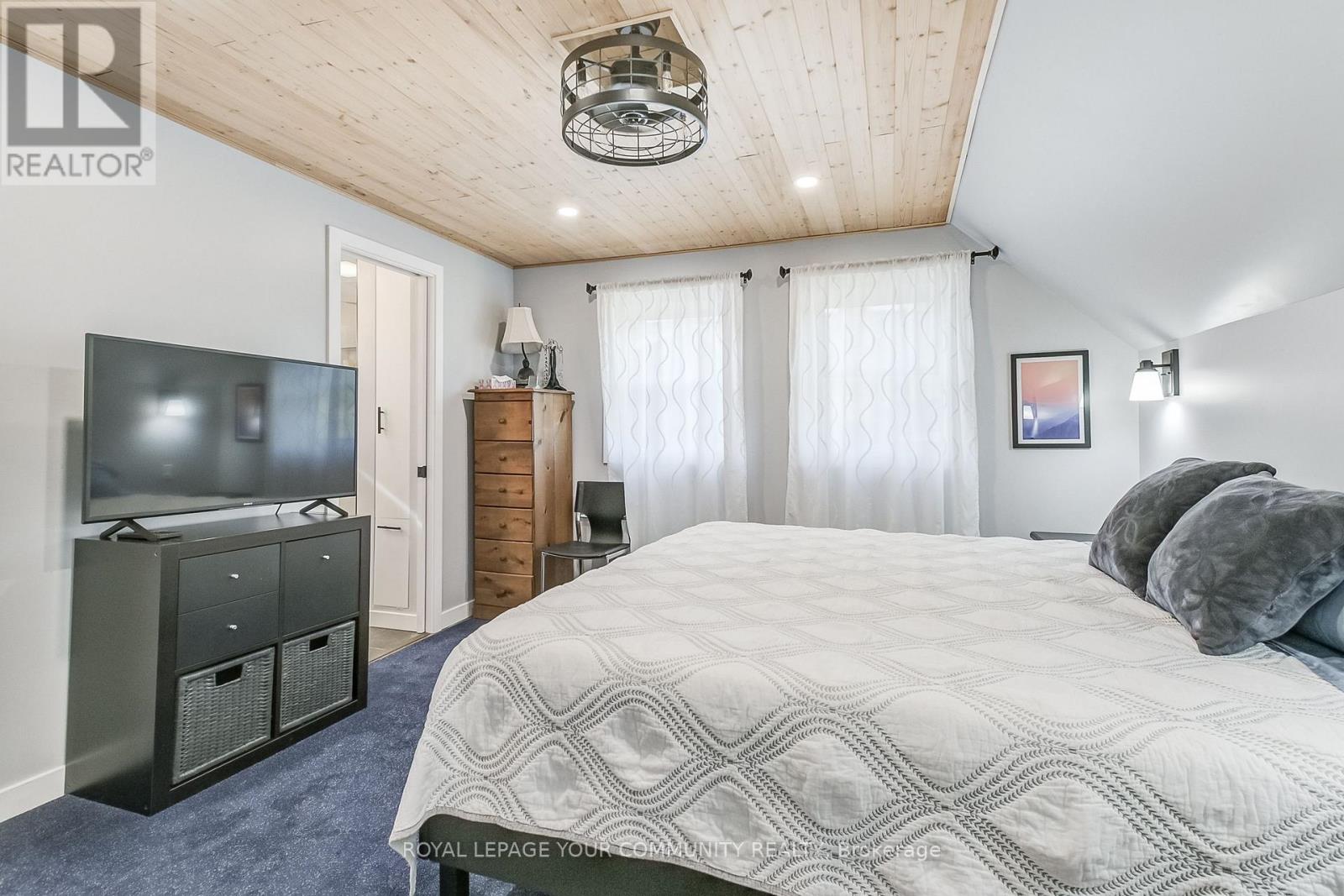 93 Gair Drive, Toronto, Ontario  M8W 4P9 - Photo 27 - W12469667