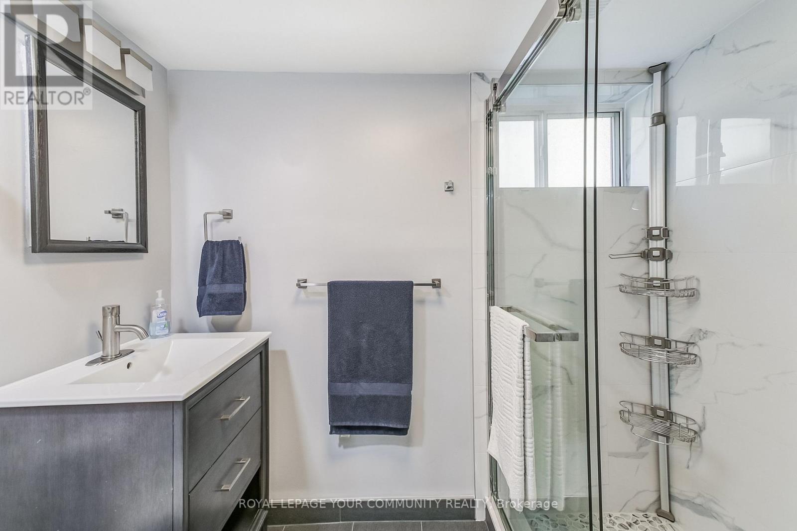 93 Gair Drive, Toronto, Ontario  M8W 4P9 - Photo 33 - W12469667