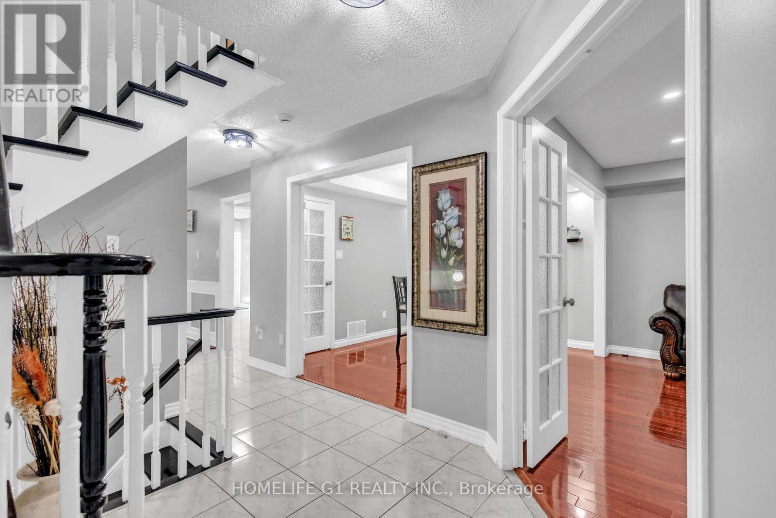 51 Rocky Mountain Crescent, Brampton, Ontario  L6R 1E7 - Photo 10 - W12469670