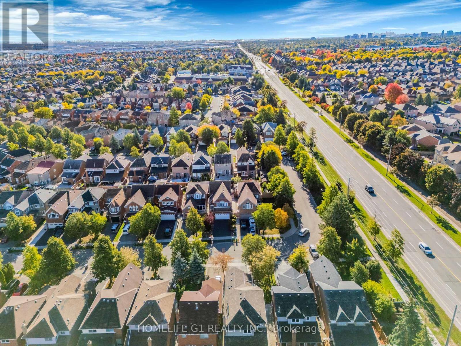51 Rocky Mountain Crescent, Brampton, Ontario  L6R 1E7 - Photo 45 - W12469670